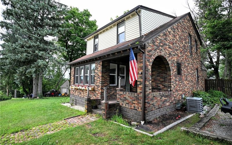 1718 4th St, Monongahela, 15063, 3 Bedrooms Bedrooms, 10 Rooms Rooms,1.1 BathroomsBathrooms,Residential,For Sale,4th St,1769985