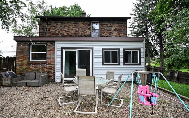 1718 4th St, Monongahela, 15063, 3 Bedrooms Bedrooms, 10 Rooms Rooms,1.1 BathroomsBathrooms,Residential,For Sale,4th St,1769985