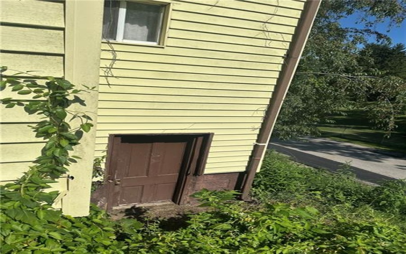 10 Step St, Millsboro, 15348, 3 Bedrooms Bedrooms, ,1 BathroomBathrooms,Residential,For Sale,Step St,1769988