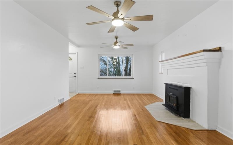 116 Warren Dr, New Kensington, 15068, 3 Bedroom Bedrooms, 6 Room Rooms,1.1 BathroomBathrooms,Residential,For Sale,Warren Dr,1770000