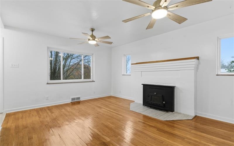 116 Warren Dr, New Kensington, 15068, 3 Bedroom Bedrooms, 6 Room Rooms,1.1 BathroomBathrooms,Residential,For Sale,Warren Dr,1770000