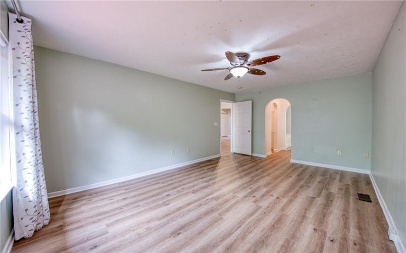 2115 Shawnee Dr, Washington, 15301, 3 Bedrooms Bedrooms, 8 Rooms Rooms,3.1 BathroomsBathrooms,Residential,For Sale,Shawnee Dr,1770006