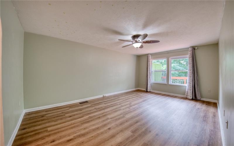 2115 Shawnee Dr, Washington, 15301, 3 Bedrooms Bedrooms, 8 Rooms Rooms,3.1 BathroomsBathrooms,Residential,For Sale,Shawnee Dr,1770006