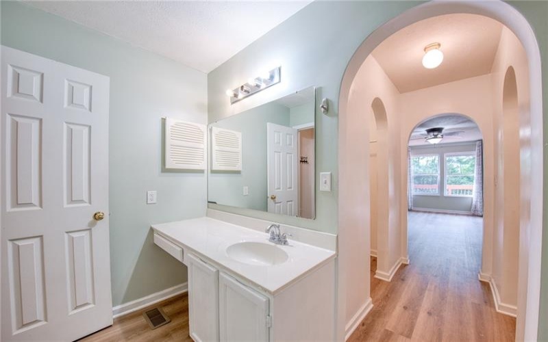 2115 Shawnee Dr, Washington, 15301, 3 Bedrooms Bedrooms, 8 Rooms Rooms,3.1 BathroomsBathrooms,Residential,For Sale,Shawnee Dr,1770006