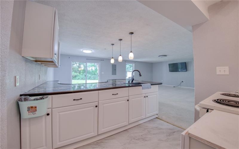 2115 Shawnee Dr, Washington, 15301, 3 Bedrooms Bedrooms, 8 Rooms Rooms,3.1 BathroomsBathrooms,Residential,For Sale,Shawnee Dr,1770006