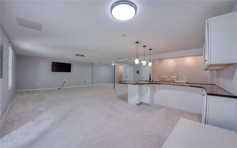 2115 Shawnee Dr, Washington, 15301, 3 Bedrooms Bedrooms, 8 Rooms Rooms,3.1 BathroomsBathrooms,Residential,For Sale,Shawnee Dr,1770006