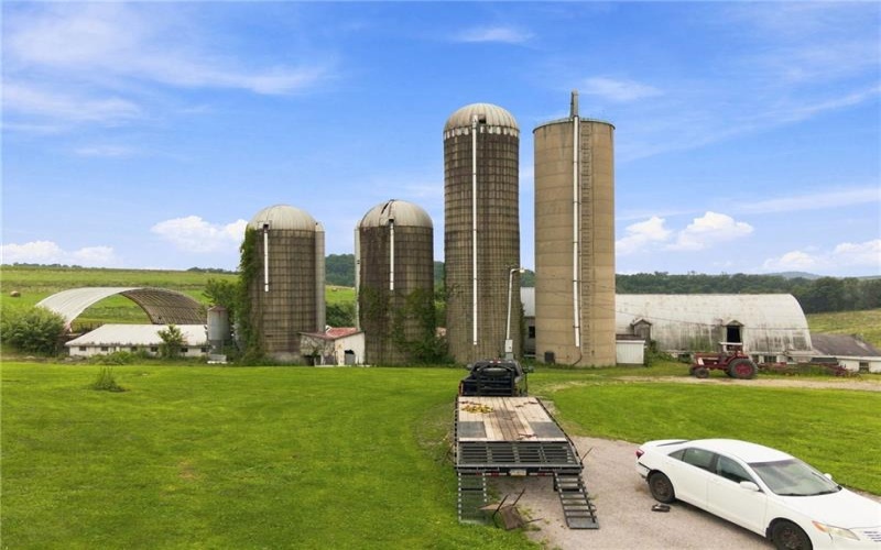 20 Mavor Ln, Avella, 15312, 4 Bedrooms Bedrooms, ,1.1 BathroomsBathrooms,Farm-acreage-lot,For Sale,new shop, 6 other building,Mavor Ln,1769991