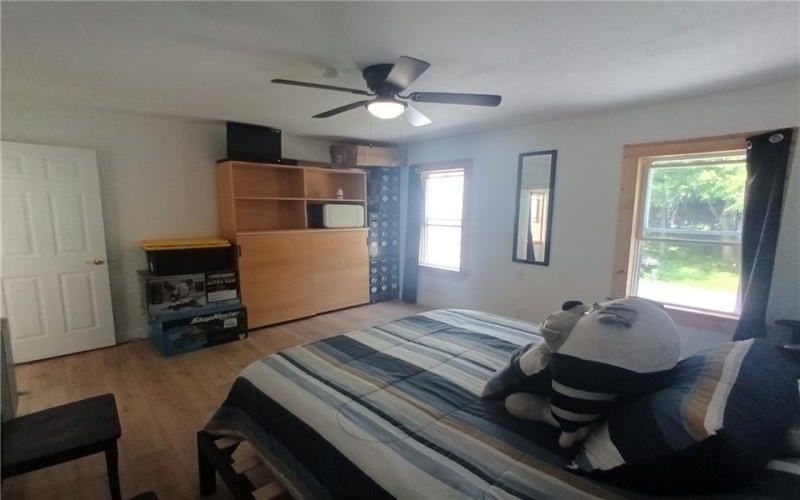 210 4TH STREET, JEANETTE, 15644, 3 Bedrooms Bedrooms, 5 Rooms Rooms,1.1 BathroomsBathrooms,Residential,For Sale,4TH STREET,1770042