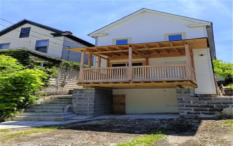210 4TH STREET, JEANETTE, 15644, 3 Bedrooms Bedrooms, 5 Rooms Rooms,1.1 BathroomsBathrooms,Residential,For Sale,4TH STREET,1770042