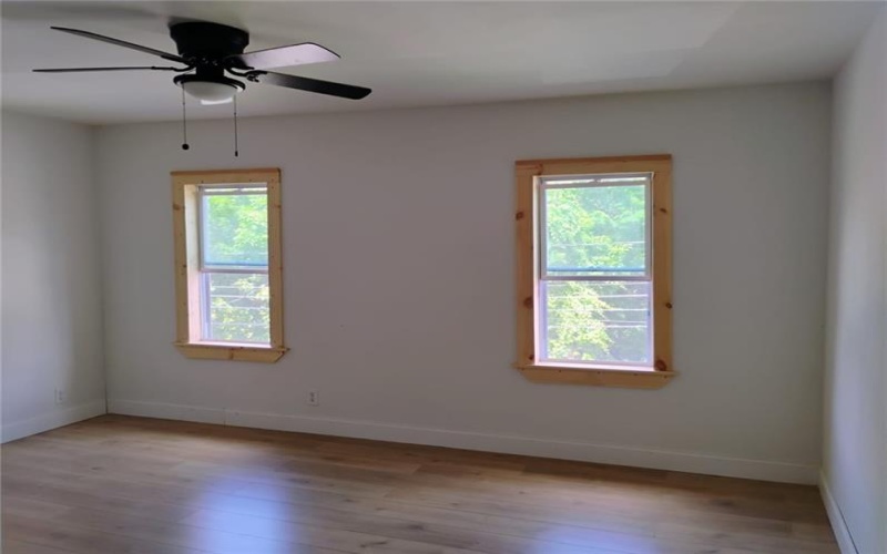 210 4TH STREET, JEANETTE, 15644, 3 Bedrooms Bedrooms, 5 Rooms Rooms,1.1 BathroomsBathrooms,Residential,For Sale,4TH STREET,1770042