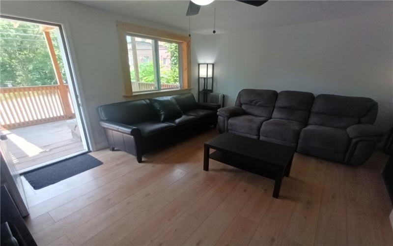 210 4TH STREET, JEANETTE, 15644, 3 Bedrooms Bedrooms, 5 Rooms Rooms,1.1 BathroomsBathrooms,Residential,For Sale,4TH STREET,1770042
