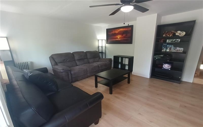 210 4TH STREET, JEANETTE, 15644, 3 Bedrooms Bedrooms, 5 Rooms Rooms,1.1 BathroomsBathrooms,Residential,For Sale,4TH STREET,1770042