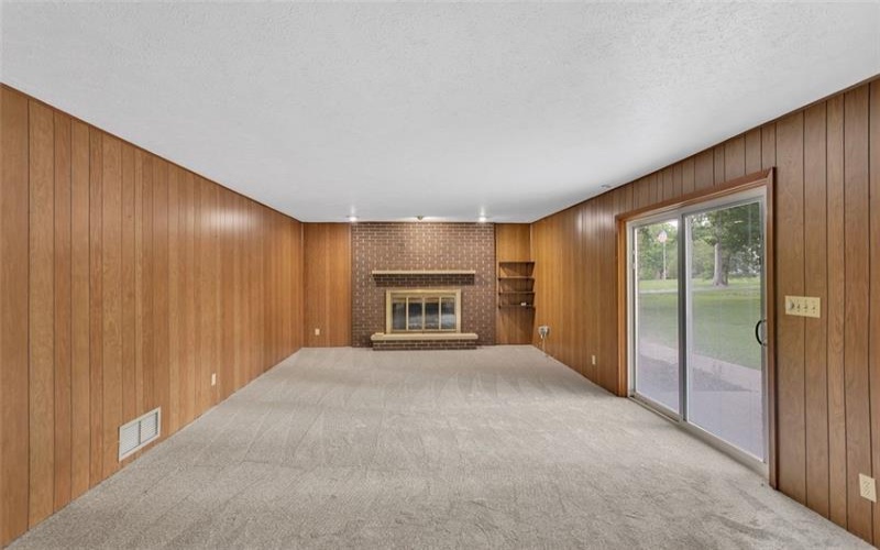 113 Heritage Hills Rd, Uniontown, 15401, 3 Bedrooms Bedrooms, 8 Rooms Rooms,3 BathroomsBathrooms,Residential,For Sale,Heritage Hills Rd,1760463