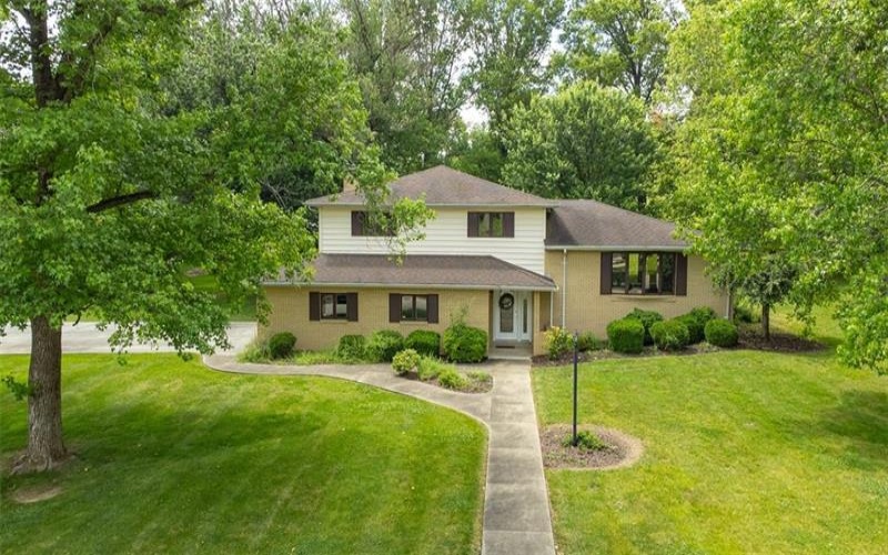 113 Heritage Hills Rd, Uniontown, 15401, 3 Bedrooms Bedrooms, 8 Rooms Rooms,3 BathroomsBathrooms,Residential,For Sale,Heritage Hills Rd,1760463