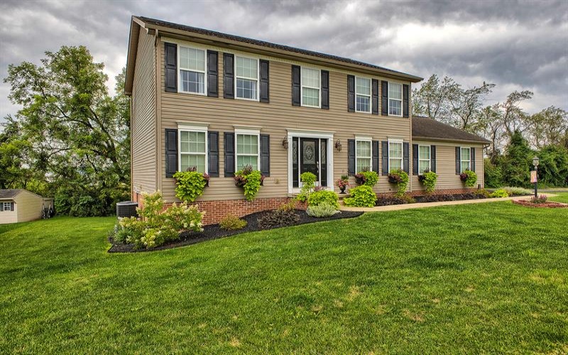 125 Ashton DRIVE, Mount Pleasant, 15666, 3 Bedroom Bedrooms, 10 Room Rooms,3.1 BathroomBathrooms,Residential,For Sale,Ashton,1770024