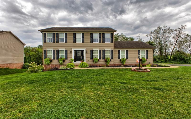 125 Ashton DRIVE, Mount Pleasant, 15666, 3 Bedroom Bedrooms, 10 Room Rooms,3.1 BathroomBathrooms,Residential,For Sale,Ashton,1770024