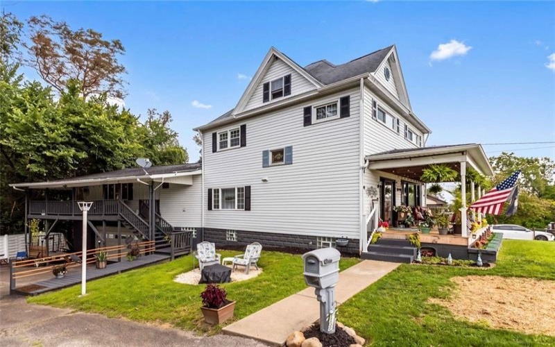 223 Wilson, Charleroi, 15022, 5 Bedrooms Bedrooms, 11 Rooms Rooms,3 BathroomsBathrooms,Residential,For Sale,Wilson,1770110