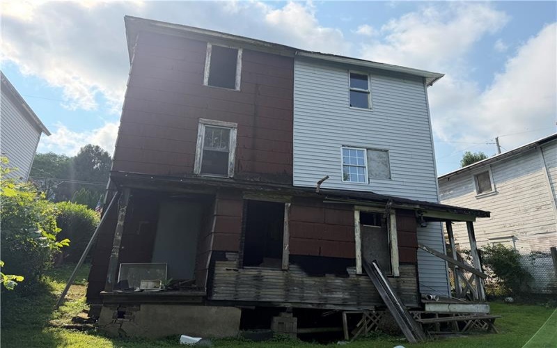 7 Ridge St, Brownsville, 15417, 4 Bedrooms Bedrooms, ,2 BathroomsBathrooms,Residential,For Sale,Ridge St,1770132