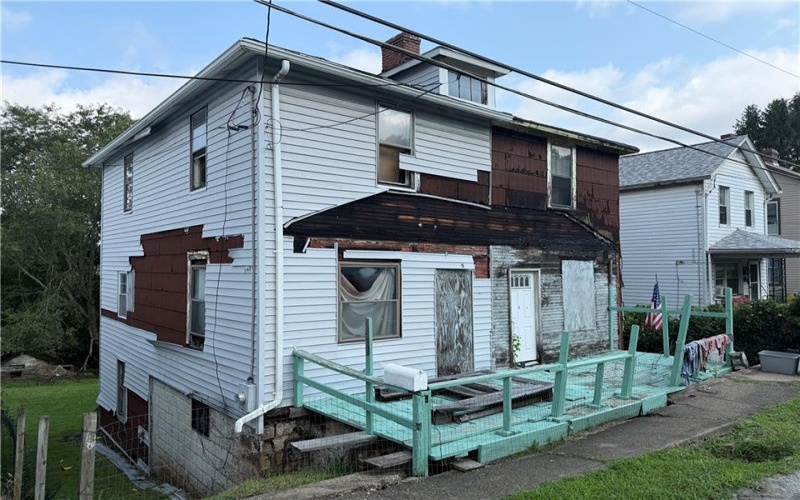 7 Ridge St, Brownsville, 15417, 4 Bedrooms Bedrooms, ,2 BathroomsBathrooms,Residential,For Sale,Ridge St,1770132