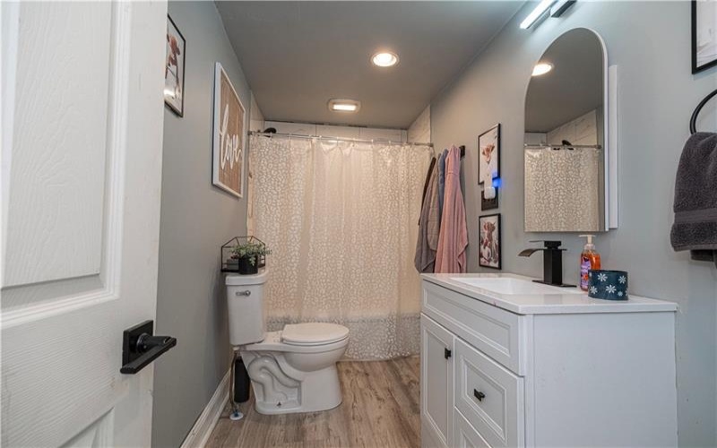 1309 Main St, Burgettstown, 15021, 4 Bedroom Bedrooms, ,1.1 BathroomBathrooms,Residential,For Sale,Main St,1770207