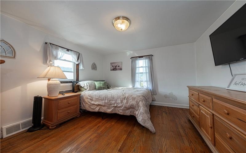 1309 Main St, Burgettstown, 15021, 4 Bedroom Bedrooms, ,1.1 BathroomBathrooms,Residential,For Sale,Main St,1770207