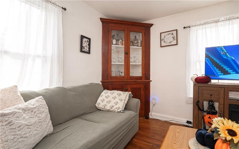 1309 Main St, Burgettstown, 15021, 4 Bedroom Bedrooms, ,1.1 BathroomBathrooms,Residential,For Sale,Main St,1770207