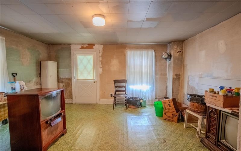 50 1st Ave, Crucible, 15357, 4 Bedrooms Bedrooms, ,2 BathroomsBathrooms,Residential,For Sale,1st Ave,1765044