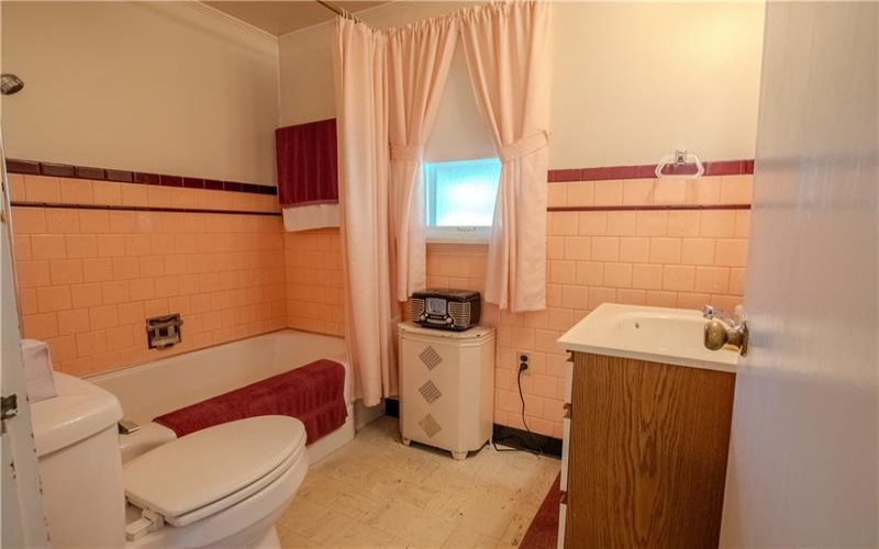 50 1st Ave, Crucible, 15357, 4 Bedrooms Bedrooms, ,2 BathroomsBathrooms,Residential,For Sale,1st Ave,1765044