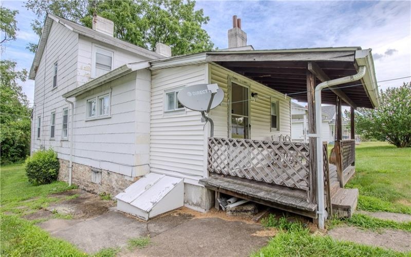 50 1st Ave, Crucible, 15357, 4 Bedrooms Bedrooms, ,2 BathroomsBathrooms,Residential,For Sale,1st Ave,1765044