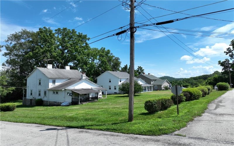 50 1st Ave, Crucible, 15357, 4 Bedrooms Bedrooms, ,2 BathroomsBathrooms,Residential,For Sale,1st Ave,1765044