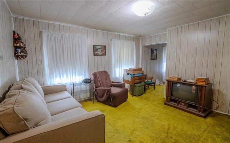 50 1st Ave, Crucible, 15357, 4 Bedrooms Bedrooms, ,2 BathroomsBathrooms,Residential,For Sale,1st Ave,1765044