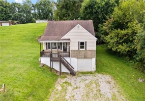 29 Devil's Den Road, Burgettstown, 15021, 3 Bedrooms Bedrooms, ,2.1 BathroomsBathrooms,Residential,For Sale,Devil's Den Road,1770089