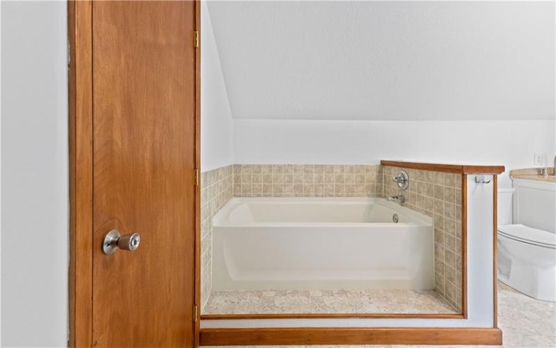 29 Devil's Den Road, Burgettstown, 15021, 3 Bedrooms Bedrooms, ,2.1 BathroomsBathrooms,Residential,For Sale,Devil's Den Road,1770089