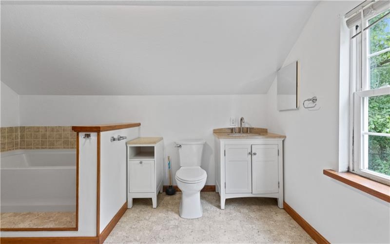 29 Devil's Den Road, Burgettstown, 15021, 3 Bedrooms Bedrooms, ,2.1 BathroomsBathrooms,Residential,For Sale,Devil's Den Road,1770089
