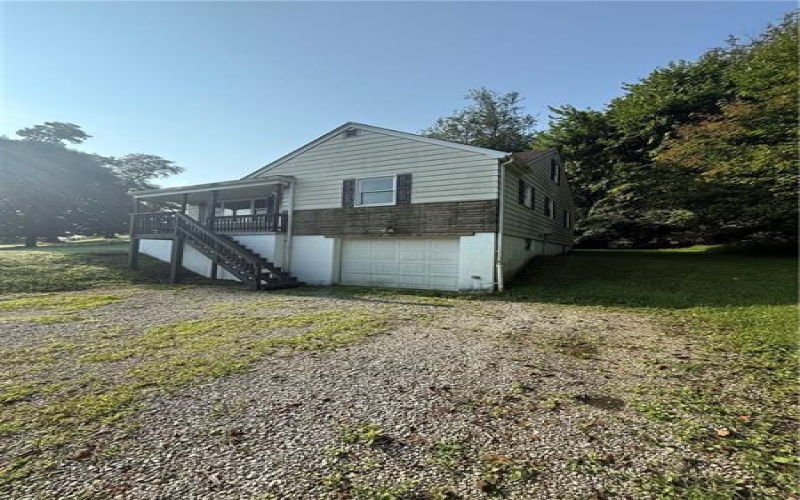 29 Devil's Den Road, Burgettstown, 15021, 3 Bedrooms Bedrooms, ,2.1 BathroomsBathrooms,Residential,For Sale,Devil's Den Road,1770089