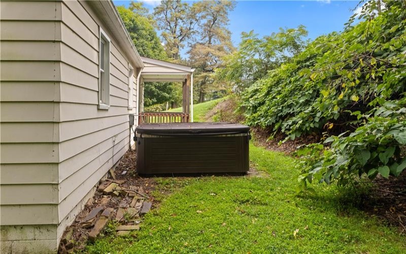 29 Devil's Den Road, Burgettstown, 15021, 3 Bedrooms Bedrooms, ,2.1 BathroomsBathrooms,Residential,For Sale,Devil's Den Road,1770089