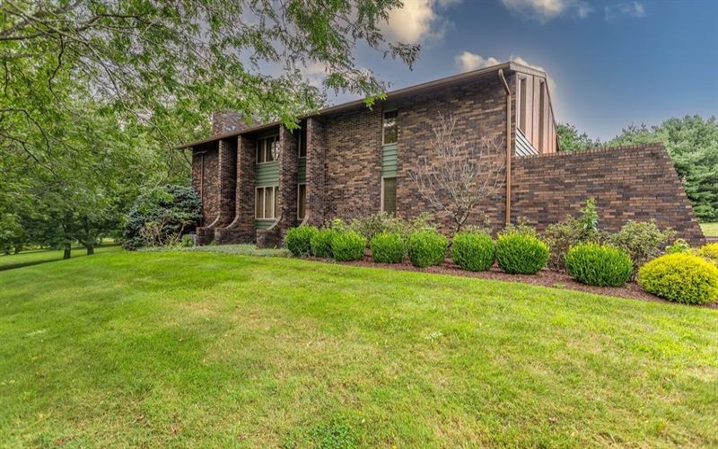 150 Brandywine Road, Uniontown, 15401, 3 Bedrooms Bedrooms, ,3.1 BathroomsBathrooms,Residential,For Sale,Brandywine Road,1770162