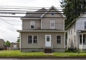 342 Main St, Somerset, 15501, 3 Bedrooms Bedrooms, ,2 BathroomsBathrooms,Residential,For Sale,Main St,1770202