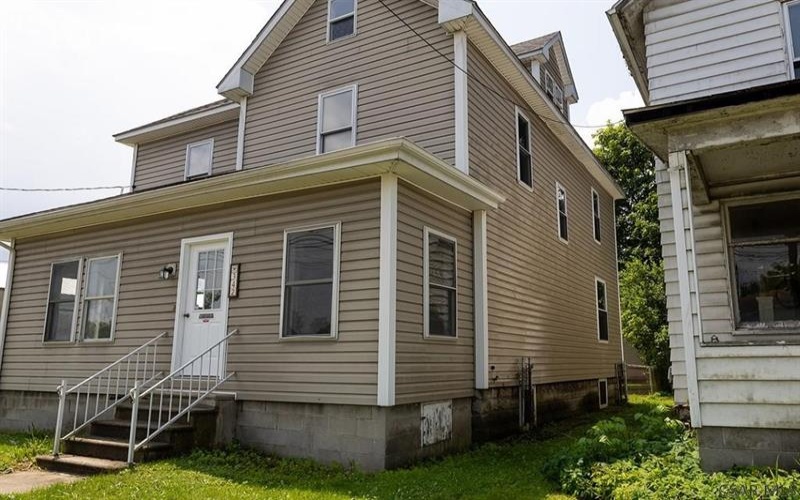 342 Main St, Somerset, 15501, 3 Bedrooms Bedrooms, ,2 BathroomsBathrooms,Residential,For Sale,Main St,1770202