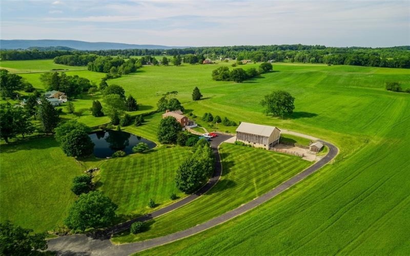 440 Owl Hollow Road, Ligonier, 15658, 4 Bedroom Bedrooms, 13 Room Rooms,4 BathroomBathrooms,Residential,For Sale,Owl Hollow Road,1770213