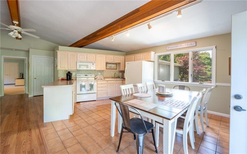 226 Antique Ln, Latrobe, 15650, 4 Bedrooms Bedrooms, ,2.1 BathroomsBathrooms,Residential,For Sale,Antique Ln,1770229