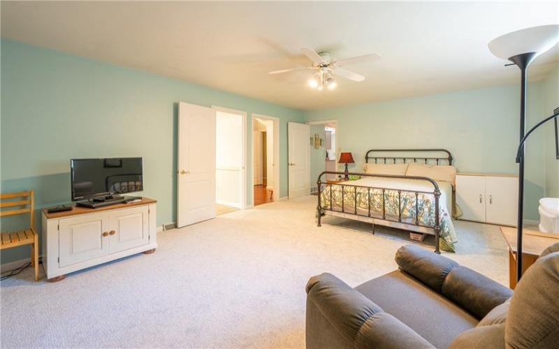 226 Antique Ln, Latrobe, 15650, 4 Bedrooms Bedrooms, ,2.1 BathroomsBathrooms,Residential,For Sale,Antique Ln,1770229