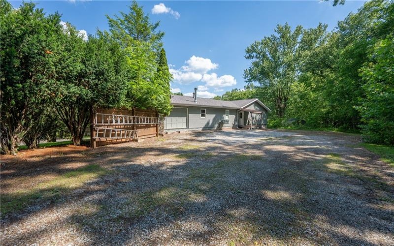 226 Antique Ln, Latrobe, 15650, 4 Bedrooms Bedrooms, ,2.1 BathroomsBathrooms,Residential,For Sale,Antique Ln,1770229