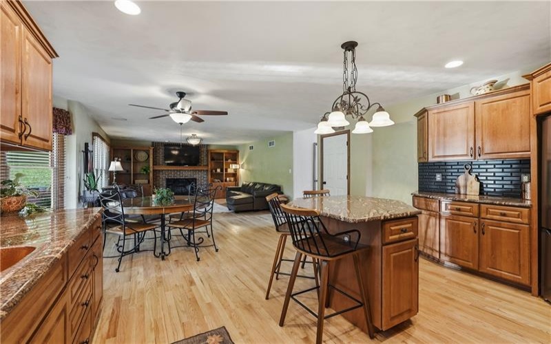 721 Stonebridge Drive, North Huntingdon, 15642, 4 Bedroom Bedrooms, 12 Room Rooms,2.1 BathroomBathrooms,Residential,For Sale,Stonebridge Drive,1770293
