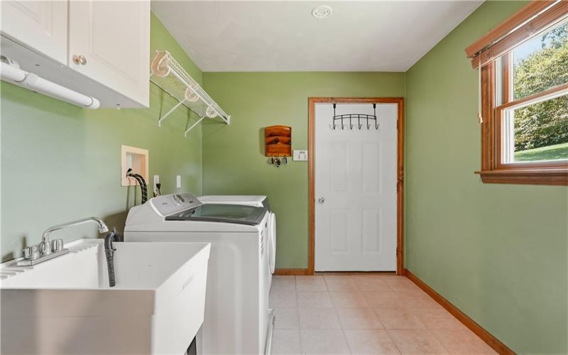721 Stonebridge Drive, North Huntingdon, 15642, 4 Bedroom Bedrooms, 12 Room Rooms,2.1 BathroomBathrooms,Residential,For Sale,Stonebridge Drive,1770293