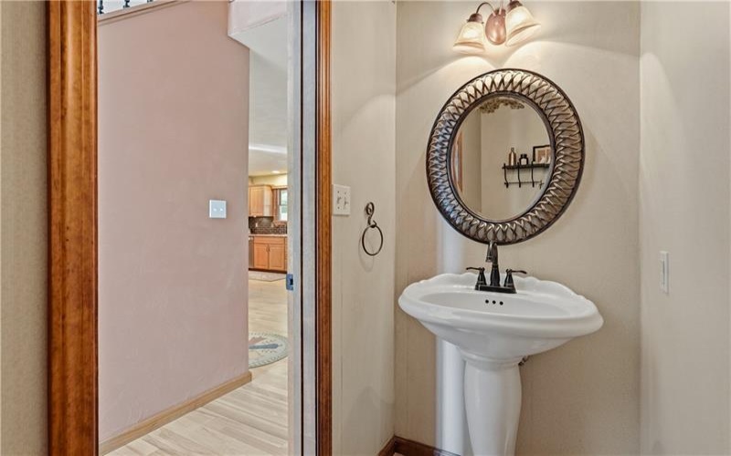721 Stonebridge Drive, North Huntingdon, 15642, 4 Bedroom Bedrooms, 12 Room Rooms,2.1 BathroomBathrooms,Residential,For Sale,Stonebridge Drive,1770293