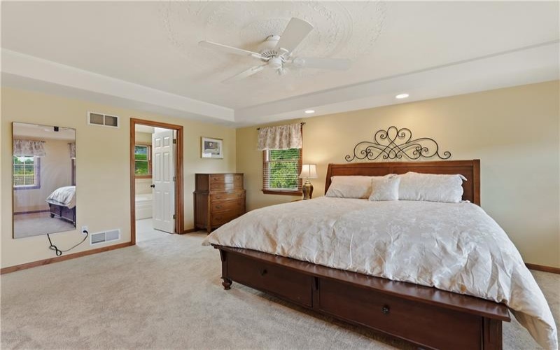 721 Stonebridge Drive, North Huntingdon, 15642, 4 Bedroom Bedrooms, 12 Room Rooms,2.1 BathroomBathrooms,Residential,For Sale,Stonebridge Drive,1770293