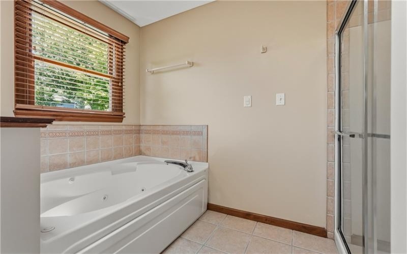 721 Stonebridge Drive, North Huntingdon, 15642, 4 Bedroom Bedrooms, 12 Room Rooms,2.1 BathroomBathrooms,Residential,For Sale,Stonebridge Drive,1770293