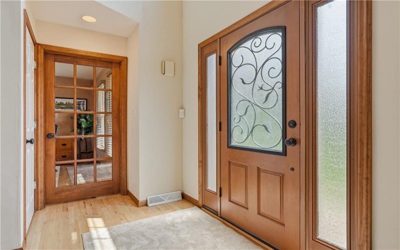 721 Stonebridge Drive, North Huntingdon, 15642, 4 Bedroom Bedrooms, 12 Room Rooms,2.1 BathroomBathrooms,Residential,For Sale,Stonebridge Drive,1770293