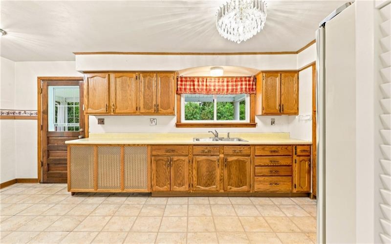 488 Bloom Rd, Hooversville, 15936, 3 Bedrooms Bedrooms, ,1 BathroomBathrooms,Residential,For Sale,Bloom Rd,1770297